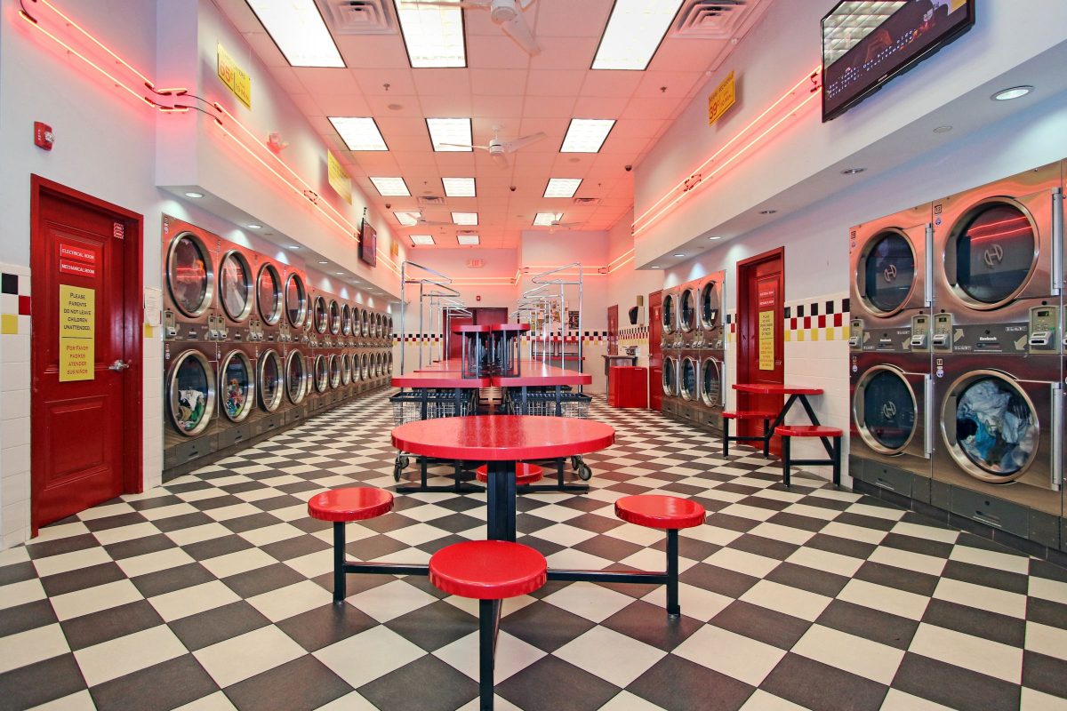 24/7 Laundromat - North Plainfield NJ | White Tiger Laundromat